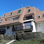 아파트 Pres De La