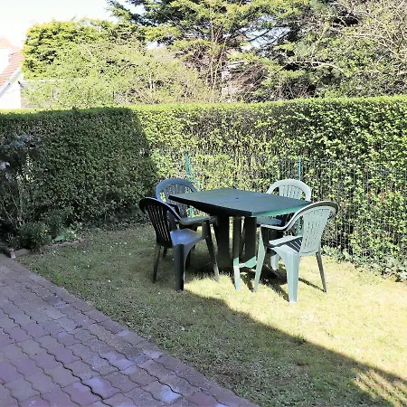 Pres De La * Cabourg