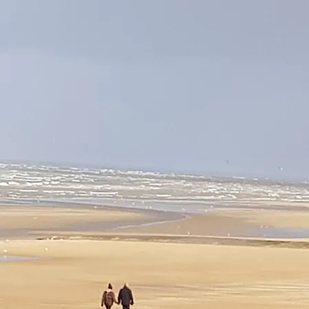 Près De La *